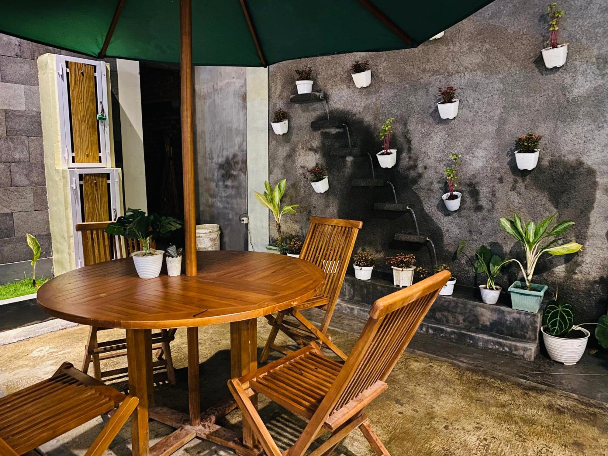 Robiu Bed & Breakfast Banyuwangi  Exterior foto