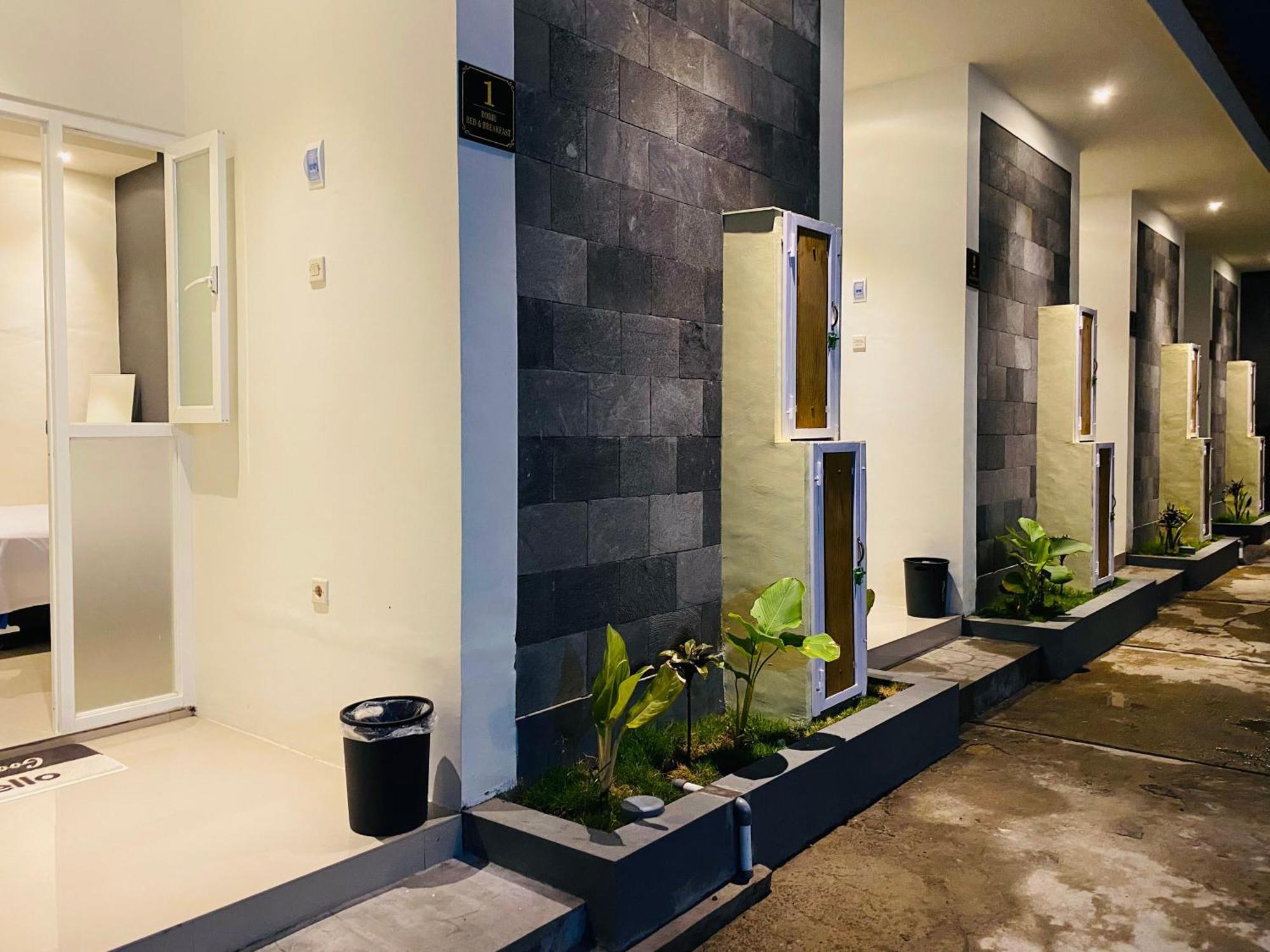 Robiu Bed & Breakfast Banyuwangi  Exterior foto