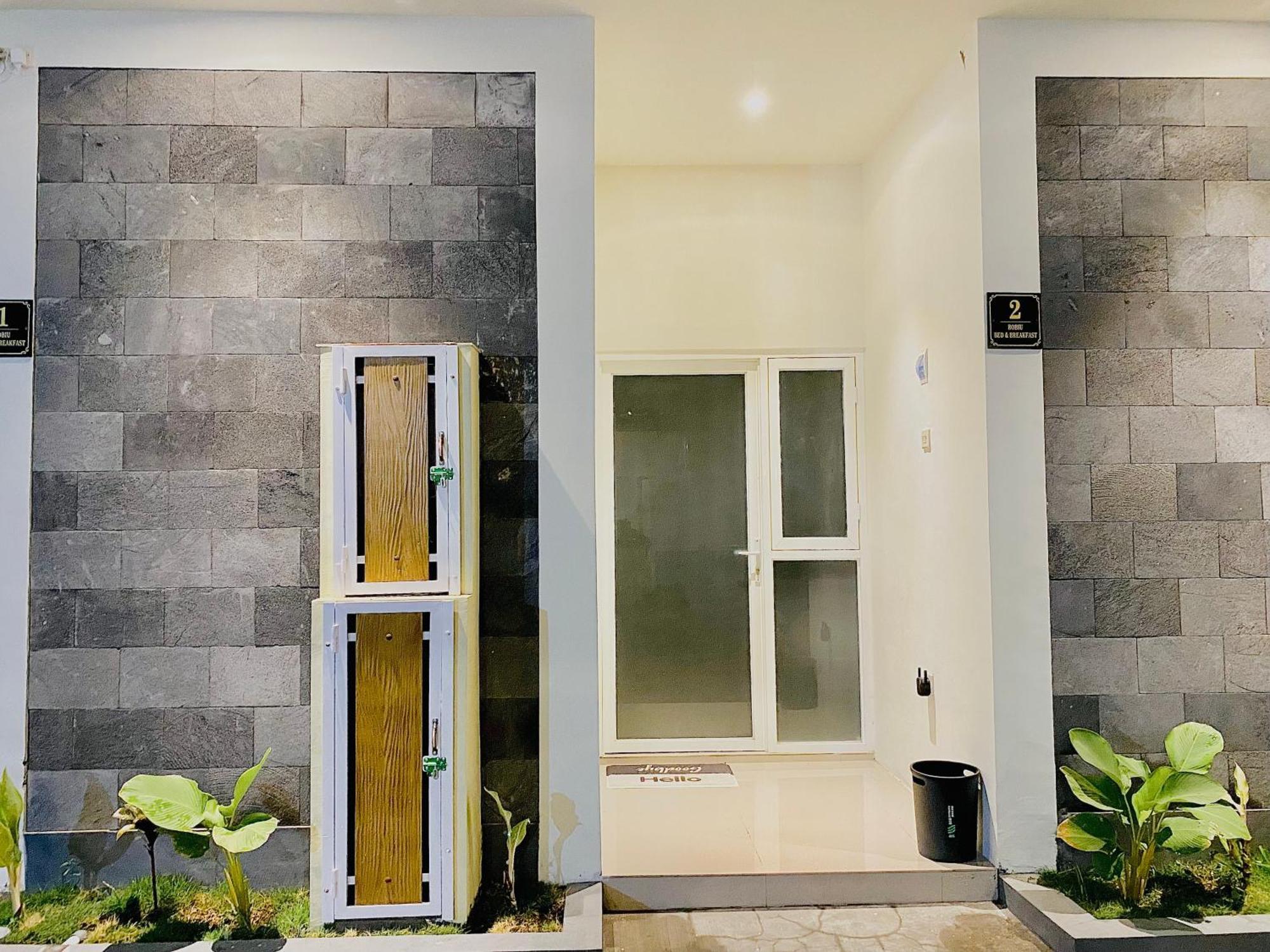 Robiu Bed & Breakfast Banyuwangi  Exterior foto