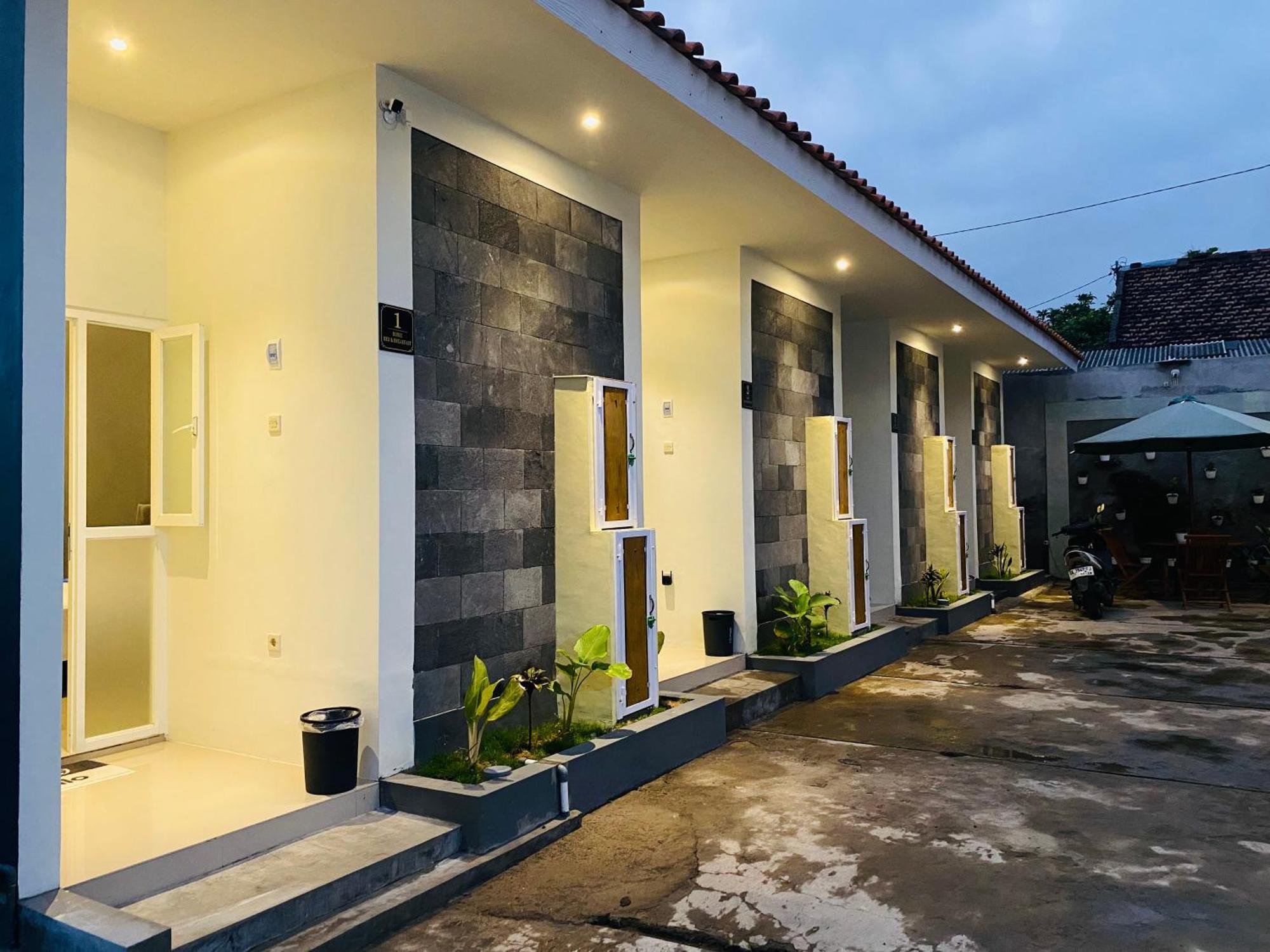 Robiu Bed & Breakfast Banyuwangi  Exterior foto