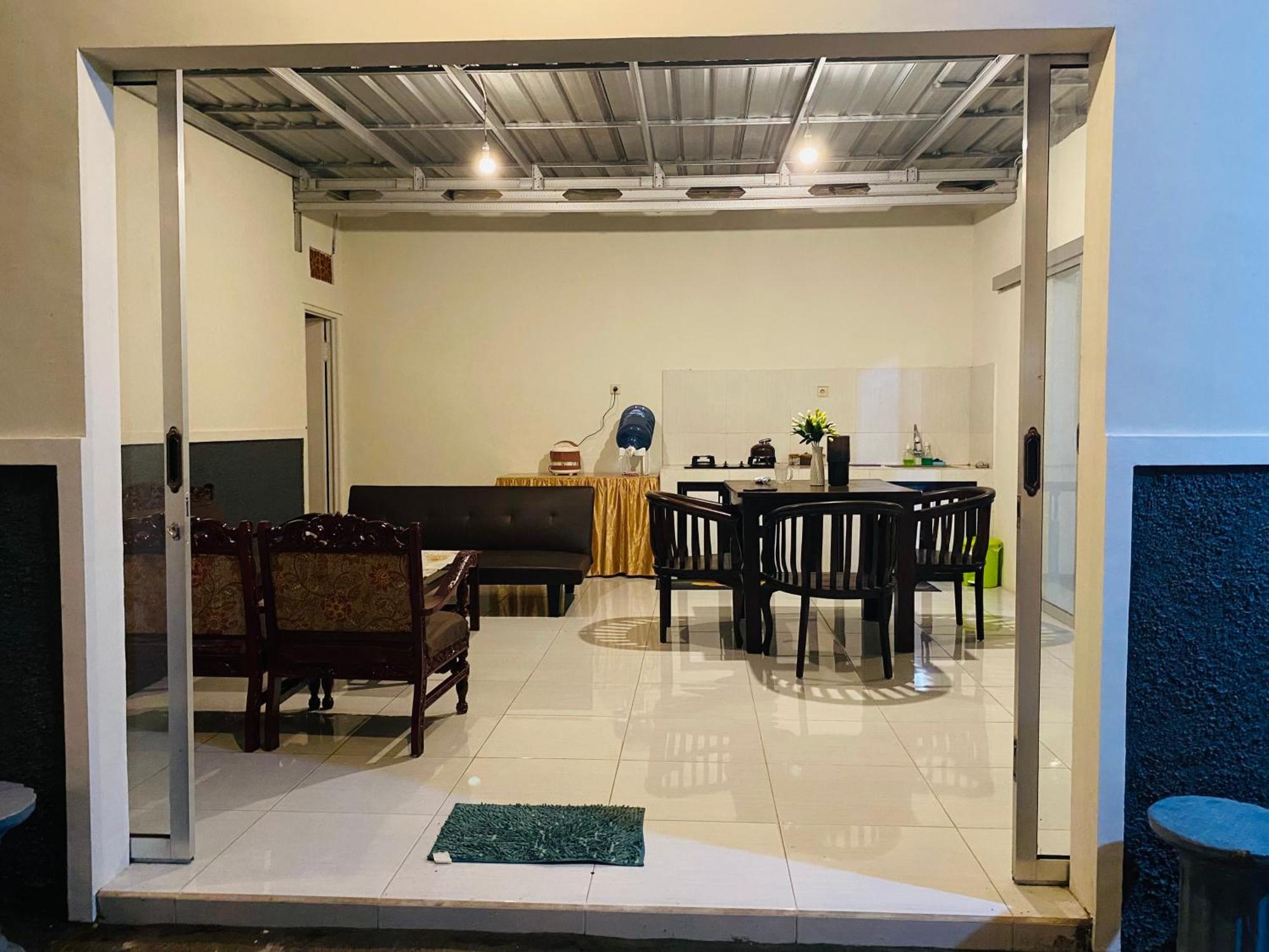 Robiu Bed & Breakfast Banyuwangi  Exterior foto