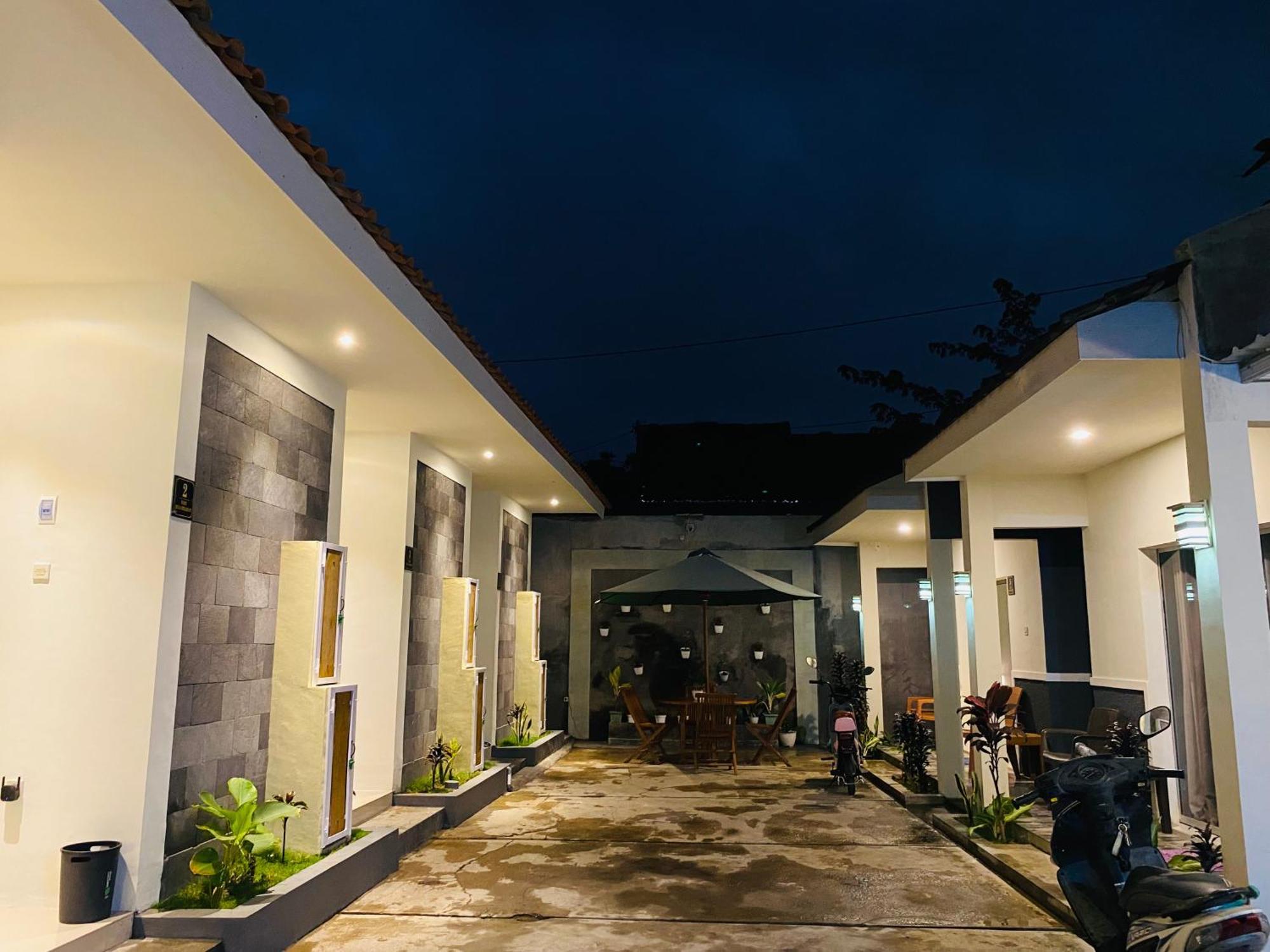 Robiu Bed & Breakfast Banyuwangi  Exterior foto